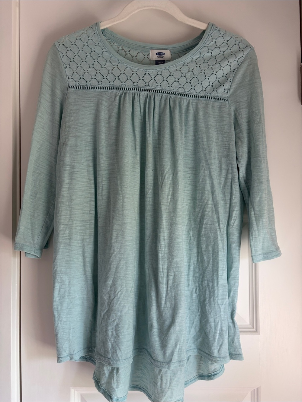 💙 Old Navy Mint Crochet Yoke Tunic Top